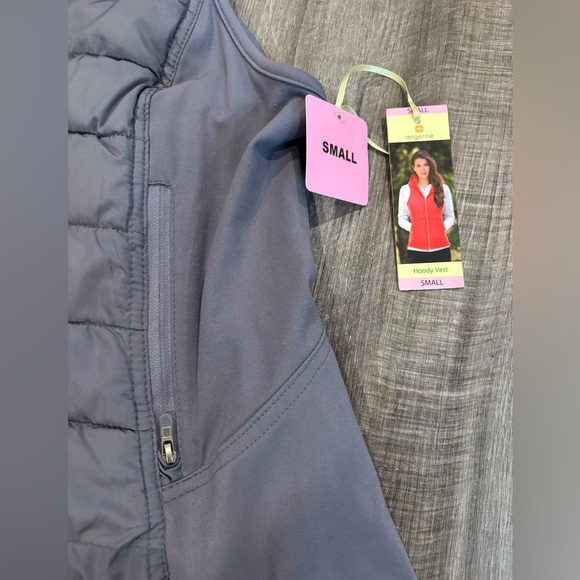 NWT Tangerine Women's Grey Puffer Vest - Size Small - Picture 6 of 7